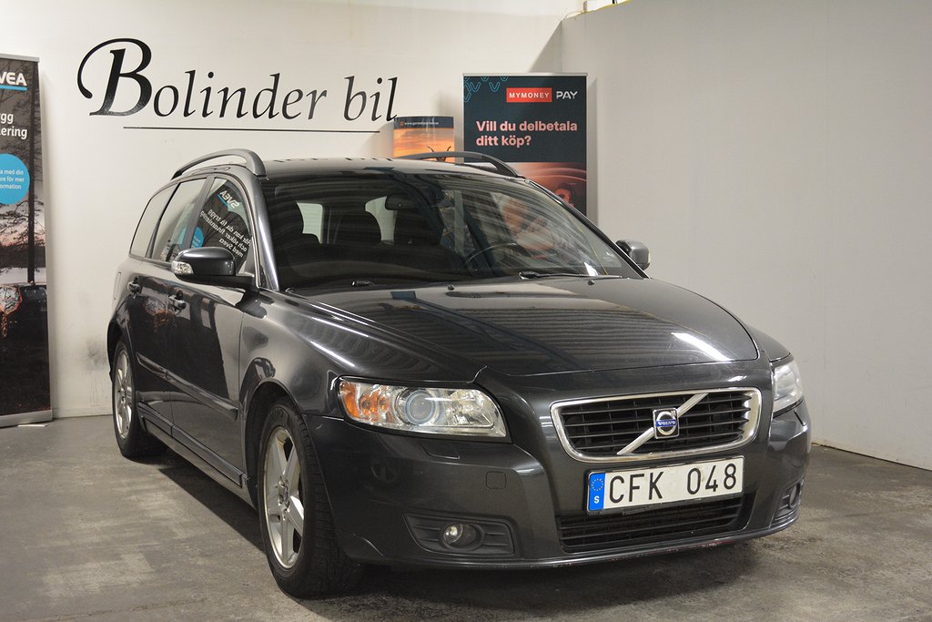 Volvo V50 2.0 D AUTOMAT Momentum DRAGK M-VÄRM HEMLEVERANS