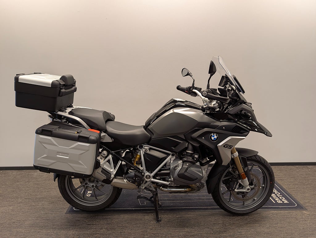 BMW R1250GS Triple black, Nyservad