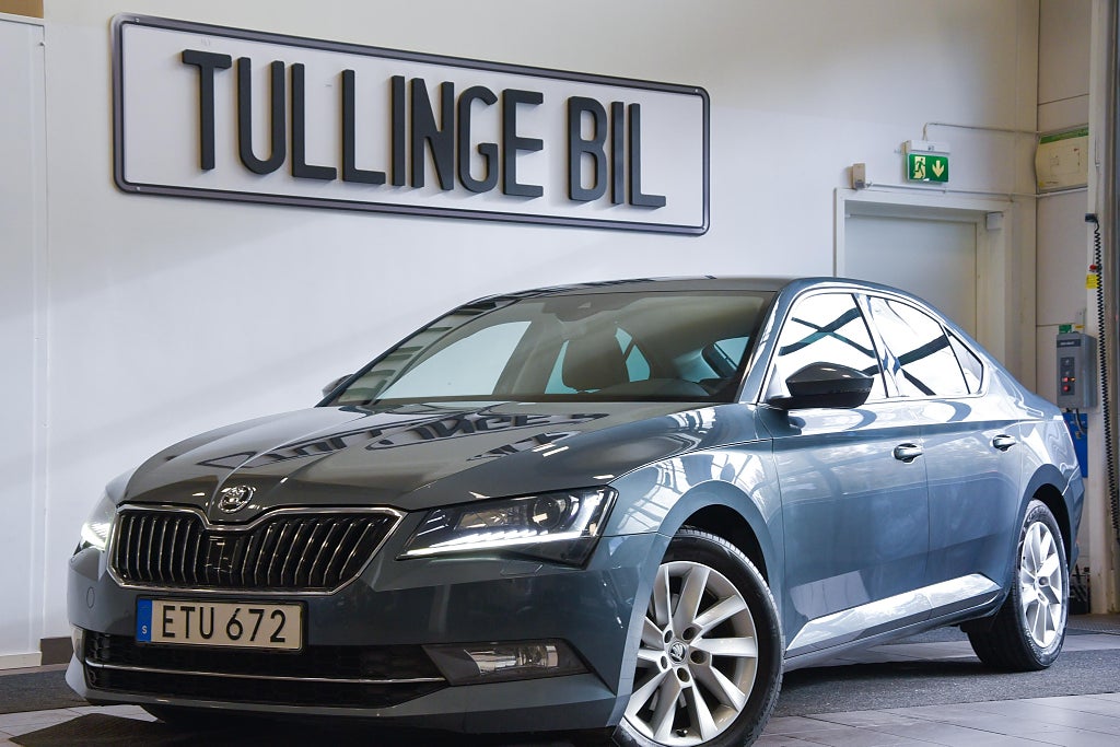 Skoda Superb 2.0 TDI Business Läder Navi Canton Värmare Drag
