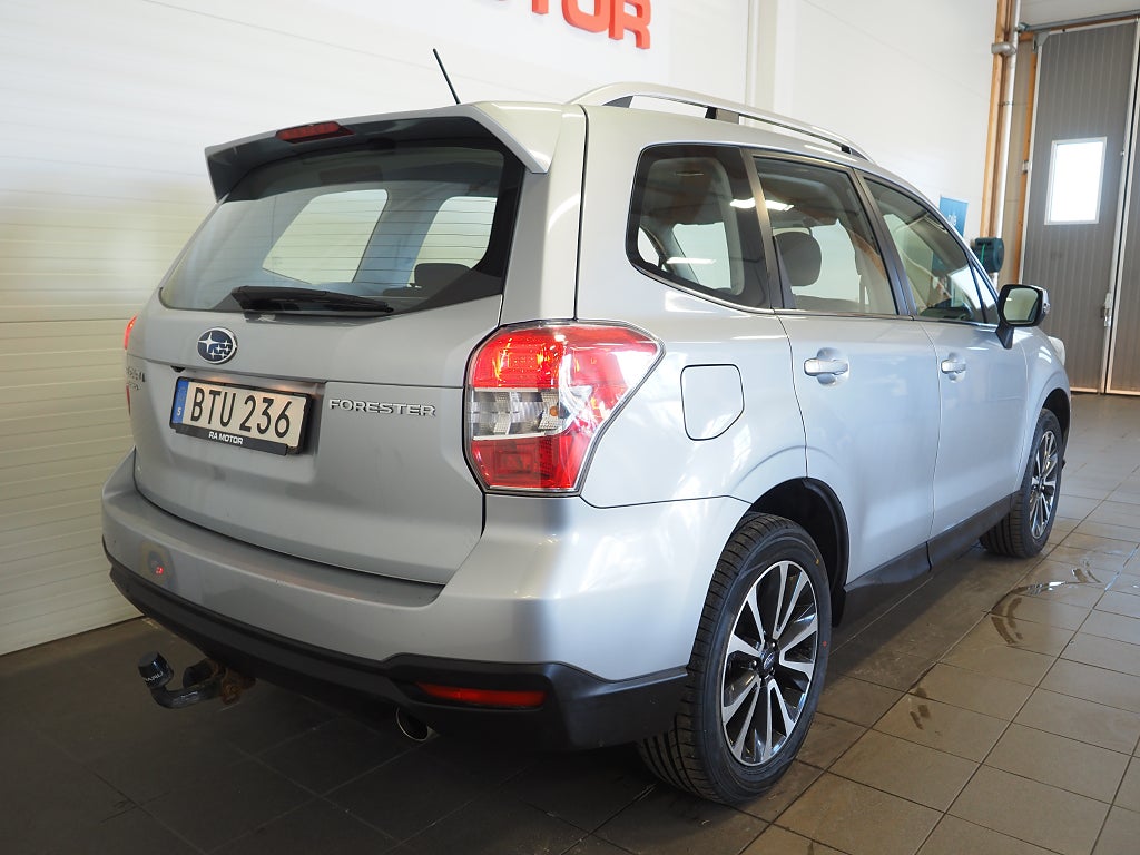 Subaru Forester 2.0 4WD 150hk XS Automat Drag Kamera M-Värmare 2014