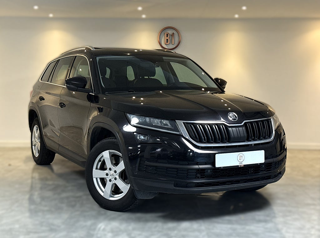 Skoda Kodiaq 2.0 TDI 190HK 4x4 7-SITS PANORAMA DRAGKROK B-KAMERA NYKAMREM 