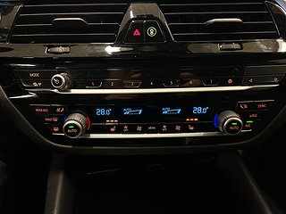 BMW 520 d xDrive Touring Drag/Kamera/MoK-värm/Rattvärme/Navi