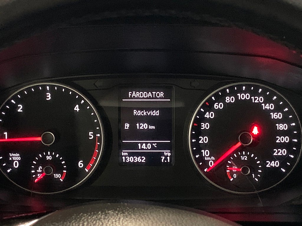 Volkswagen Transporter T30 2.0 TDI | Värmare | Mkt bytt! | Drag | Nybes UA