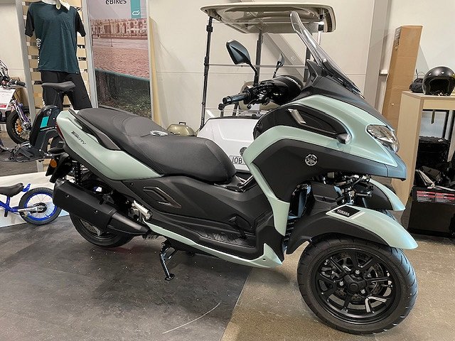 Yamaha TRICITY 300 ABS B KÖRKORT KAMPANJ SPARA 5000kr 