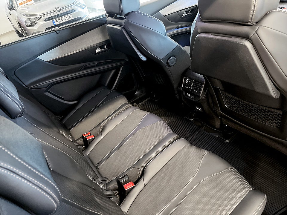 Bild på Peugeot 5008 GT 1.2 PT 130hk Aut 7-SITS B-KAMERA CARPLAY