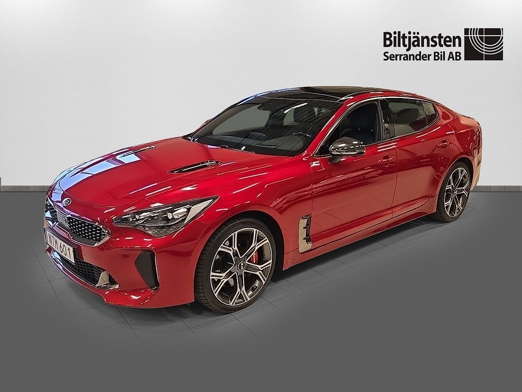 Kia Stinger GT 3.3 V6 T-GDI AWD (370 HK)