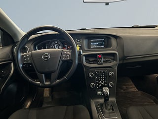 Volvo V40 T2 S&V-hjul/Pvärm/Farthållare/Bluetooth/Sätesvärm F&B