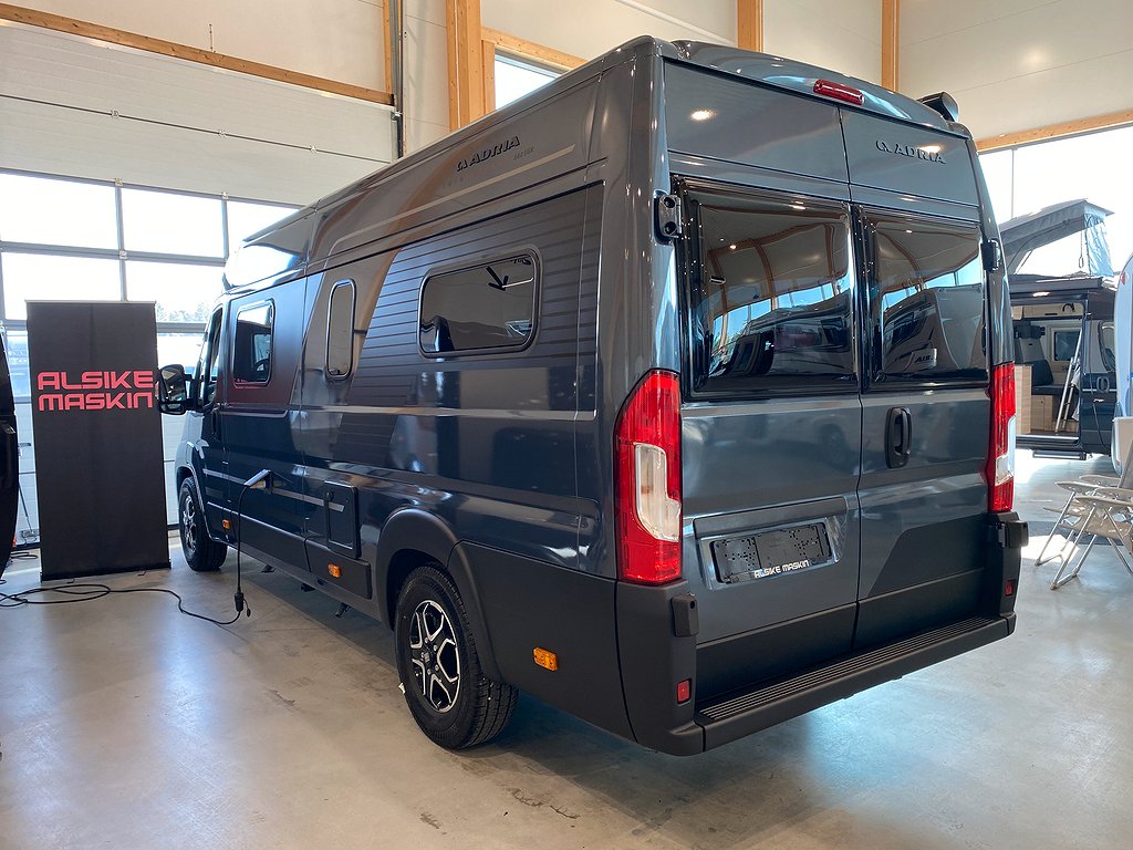Adria Twin Supreme 640 SGX / Nyhet / Automat / 6.895kr/mån - Adria