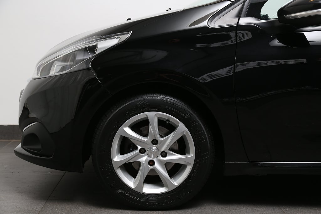 Peugeot 208 1,2 PureTech 82hk Active 5-dörrar Motorv Dragkrok 2017