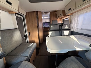 Husbil-halvintegrerad Sun Living S75 SL AUT 5 av 22