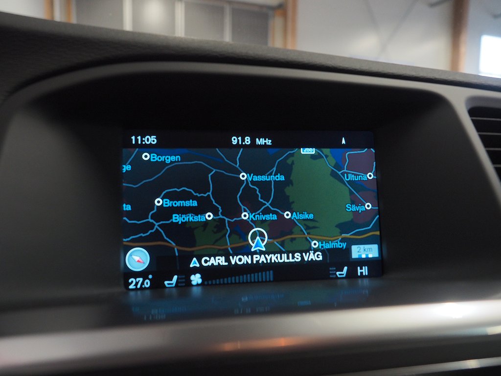 Volvo V60 D3 Geartronic Momentum | D-värm | Drag | Navi | 2017