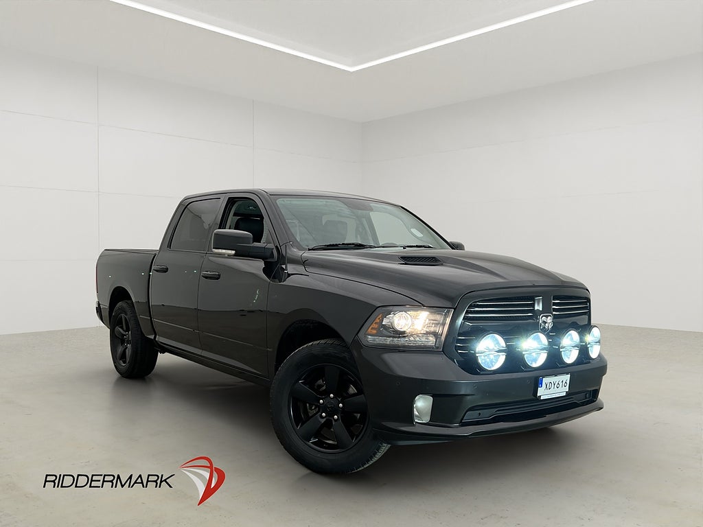 Dodge RAM 1500 Sport Black Style 5.7 4x4 Drag Skinn Taklucka