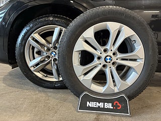 BMW X1 xDrive25e Aut Drag Kamera Farthållare HuD Pano S&V-hjul – bild 17