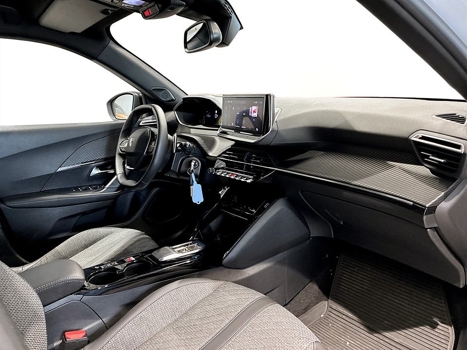 Bild på Peugeot 2008 Allure 1.2 PT 130hk Aut P-SENSORER CARPLAY