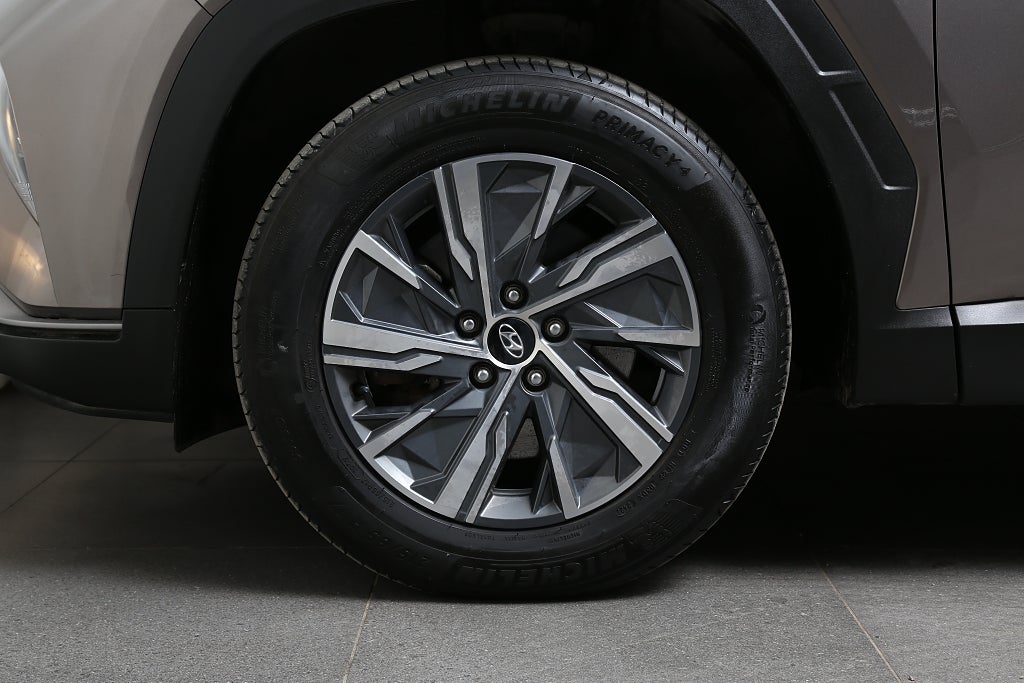 Hyundai Tucson 1,6T-GDi Hybrid 230hk 6AT 2WD Essential Dragkrok 2022