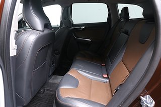 SUV Volvo XC60 17 av 19
