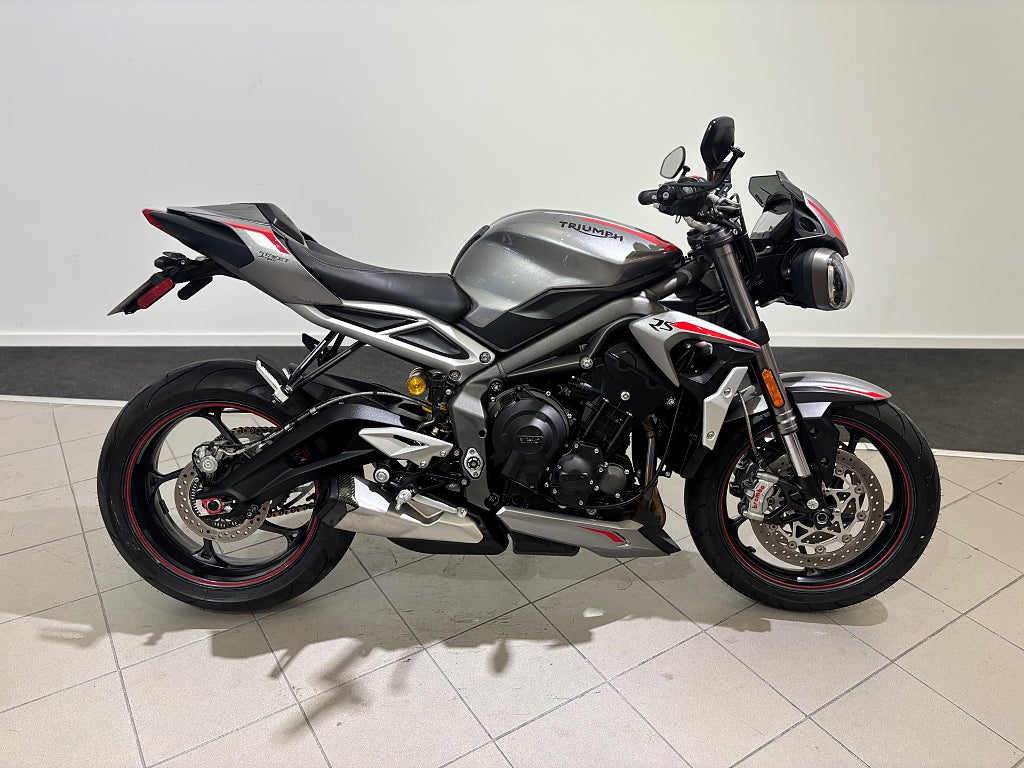 Triumph STREET TRIPLE RS 12 Mån garanti