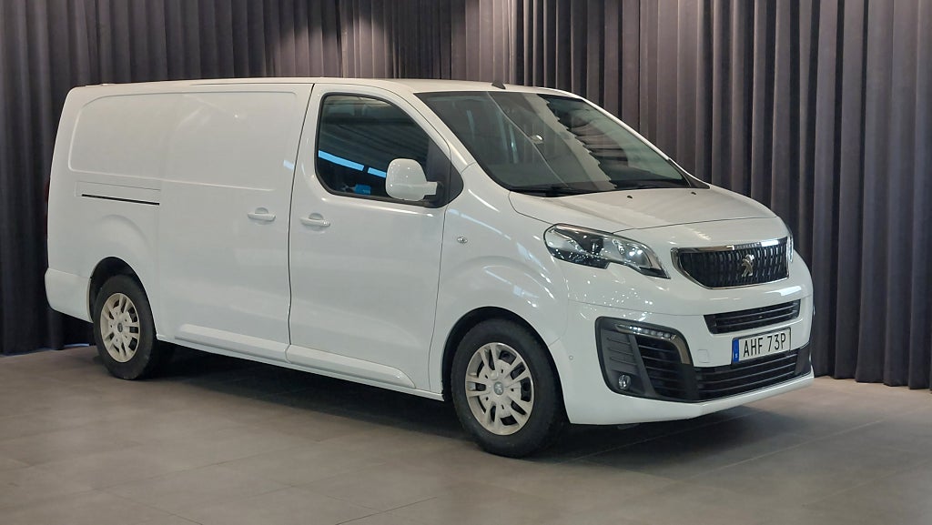 Peugeot Expert PRO+ / L3 /Värmare & Drag / Enkelsäten / Kamrem & Nybes