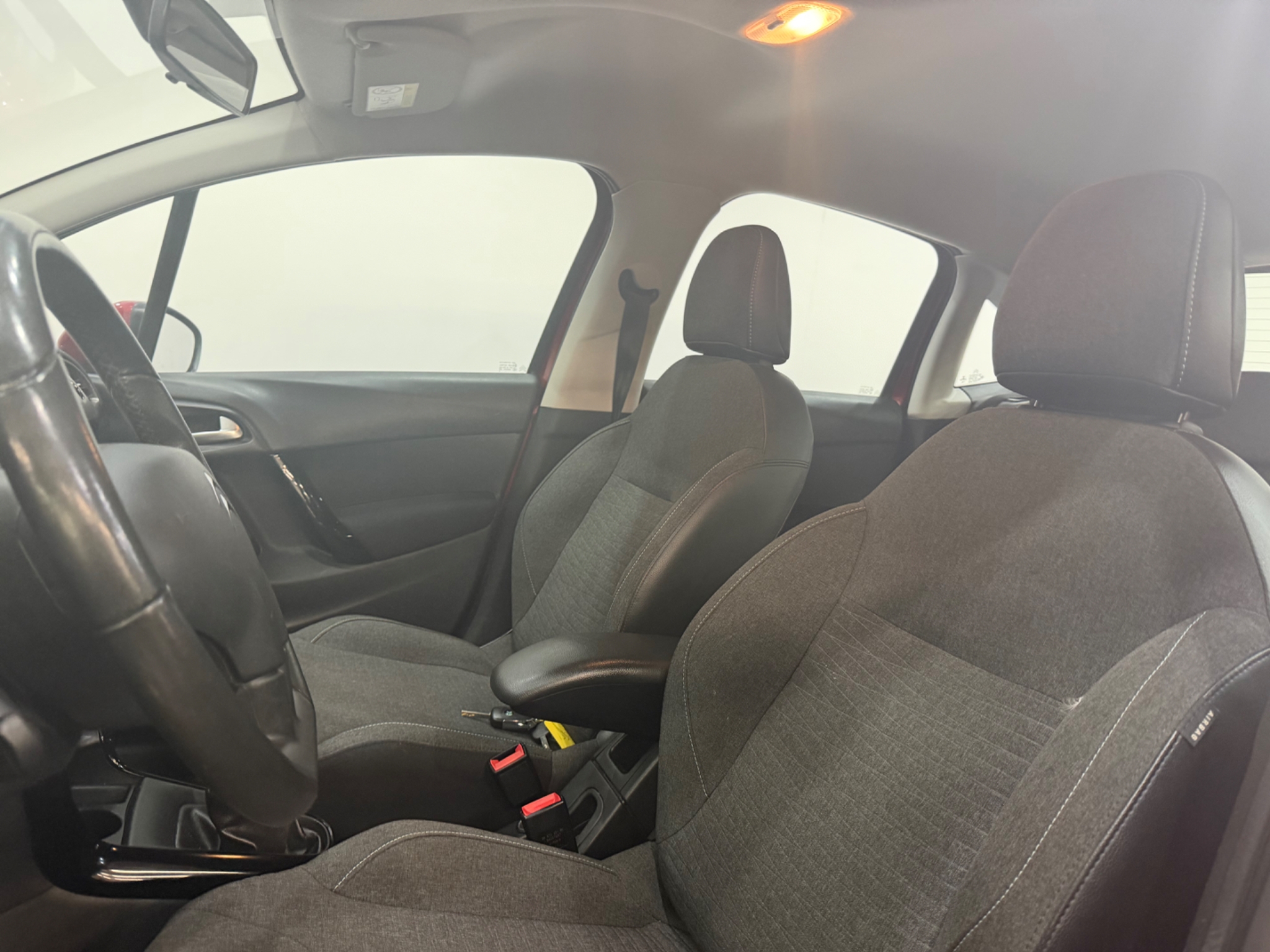 Citroen C3 1.2 PureTech VTi 2016, bild 6/37