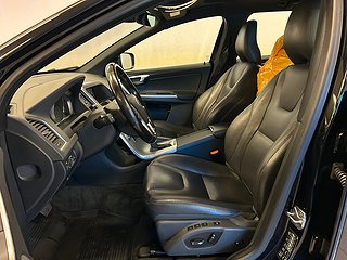 Volvo XC60 D4 AWD Classic Summum Pano/Drag/Skinn/Dvärm/SoV