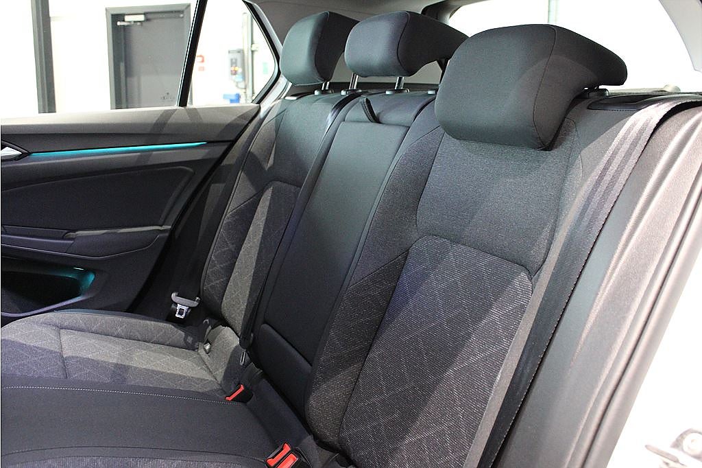 Bild på Volkswagen Golf 1.5 eTSI 150hk Aut - RATTVÄRME, ADAPTIV FARTHÅLLARE