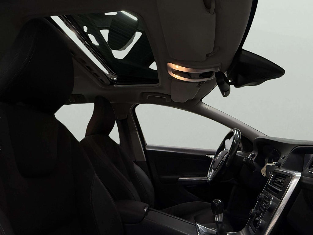 Volvo V60 D3 Momentum Gps Lucka Rattvärme  2 Ägare - miniatyr 16
