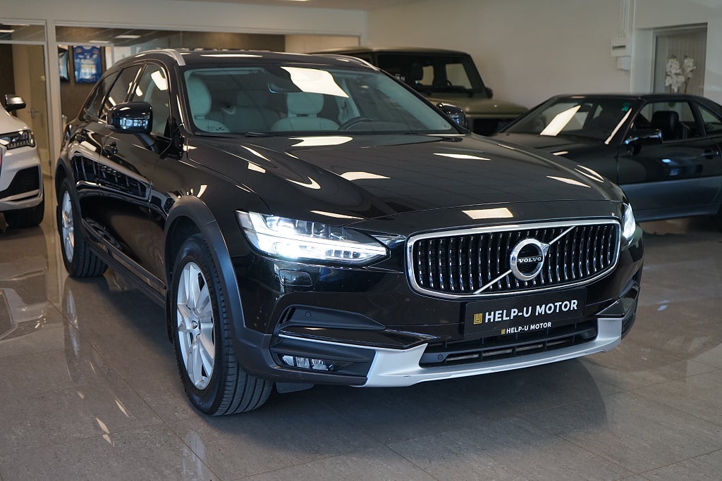 Volvo V90 Cross Country D4 AWD Geartronic Momentum Plus Drag VOC Värmare 190hk