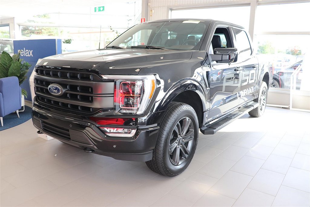 Ford F-150 Supercrew Lariat Black Edition V8 Låg Skatt