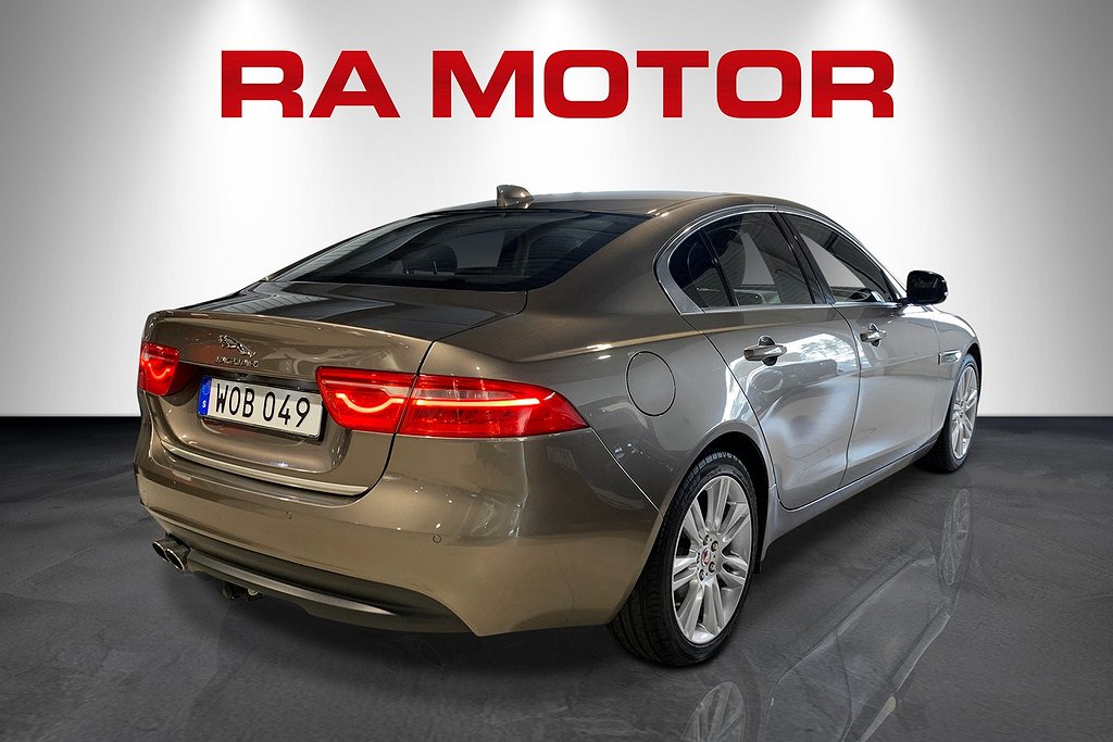 Jaguar XE 20d| PRESTIGE | Läder | Kamera | Drag 2017