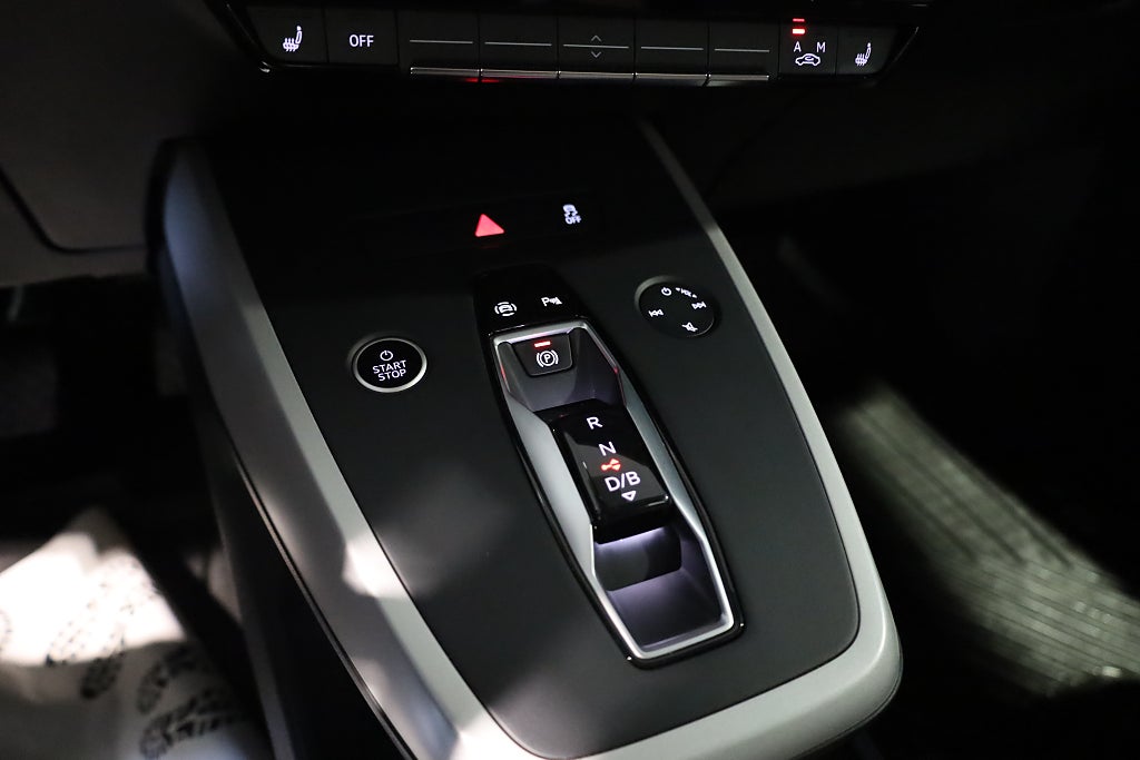 Audi Q4 E-Tron e-tron Proline CarPlay Värmare PDC Leasbar 2023