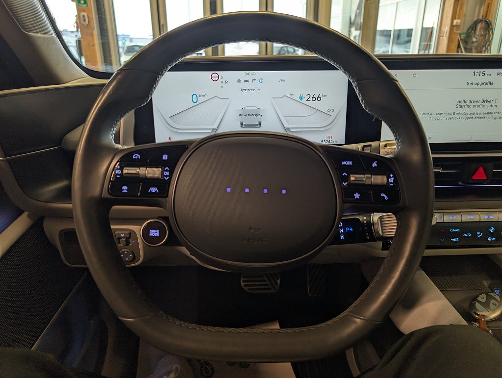 Hyundai IONIQ 6 RWD 77.4 kWh Advanced Drag/Panorama/V-hjul thumbnail