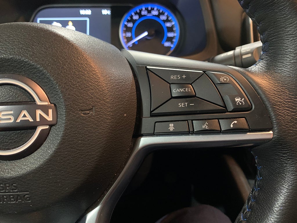 Nissan Leaf N-Connecta|40kWh|Värmepump|360 kamera