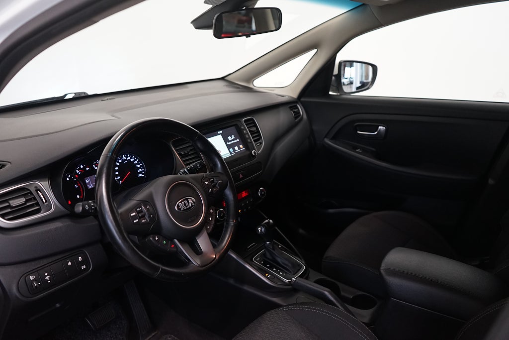 Kia Carens 1.7 GLS Advance Plus B-kamera Carplay 7-sits 141hk