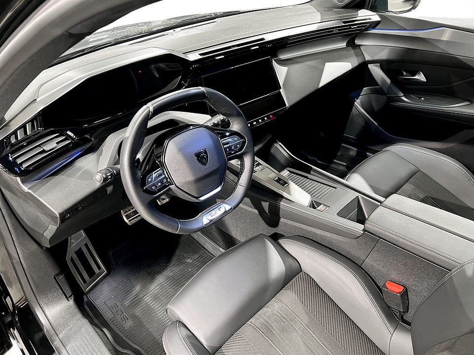 Bild på Peugeot 308 SW GT 1.2 PT 130h Aut - B-KAMERA,NAV,CARPLAY