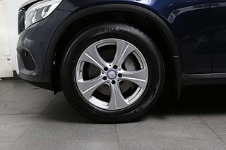 SUV Mercedes-Benz GLC 8 av 25