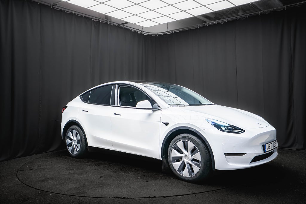Tesla Model Y Long Range AWD DRAG PANO KAMERA MOMS 1-ÄGARE