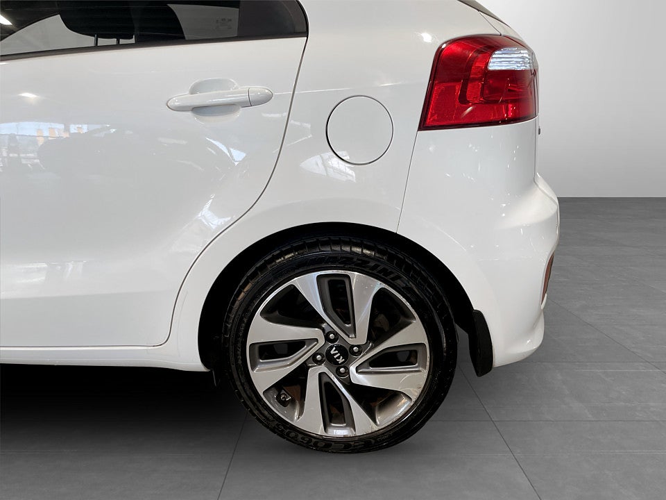 Bild på Kia Rio 5D GLS 1.2 CVVT 84hk NAVI RATTVÄRME