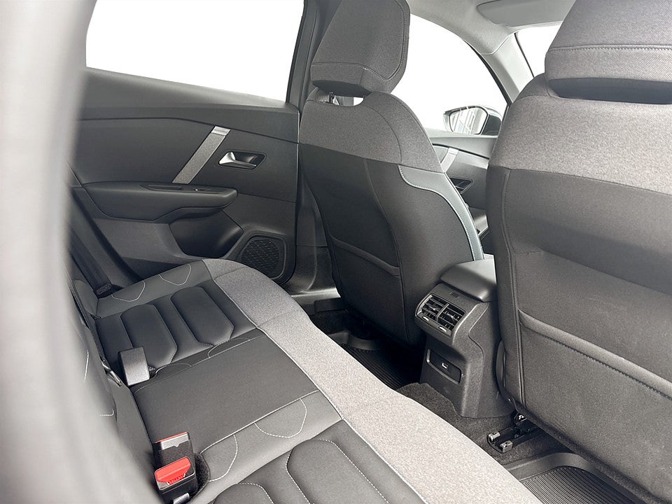 Bild på Citroën C4 Shine 1.2 PT 130hk Aut B-KAMERA NAVI