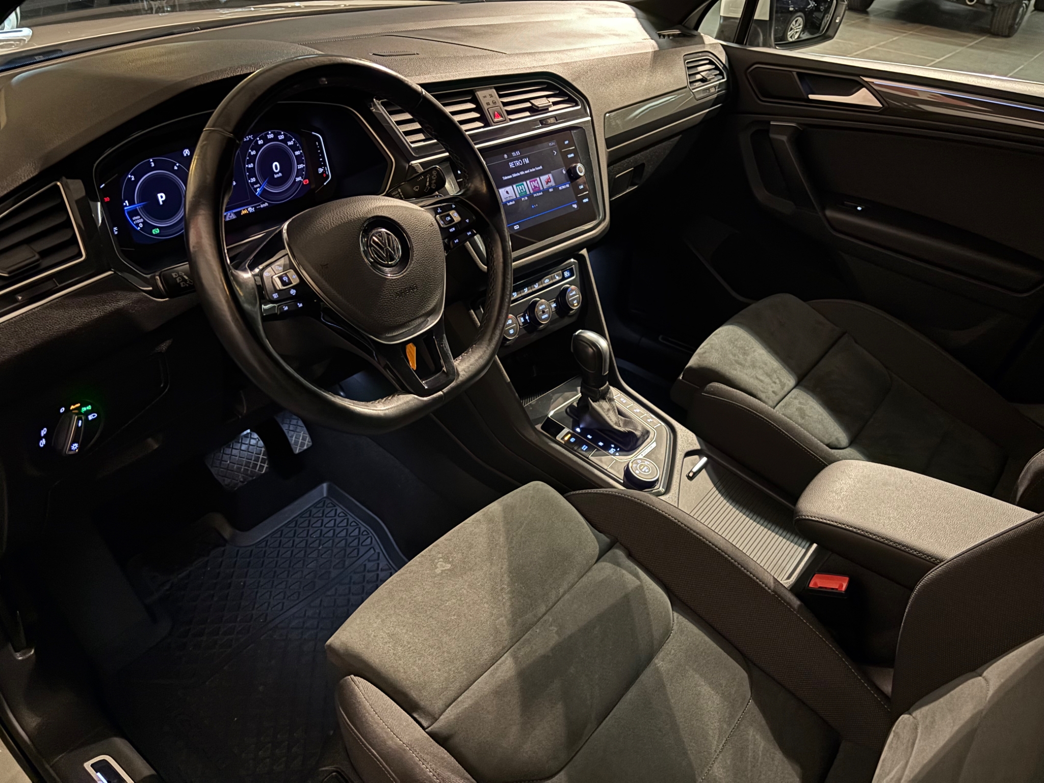 Volkswagen Tiguan 2020, bild 5/41