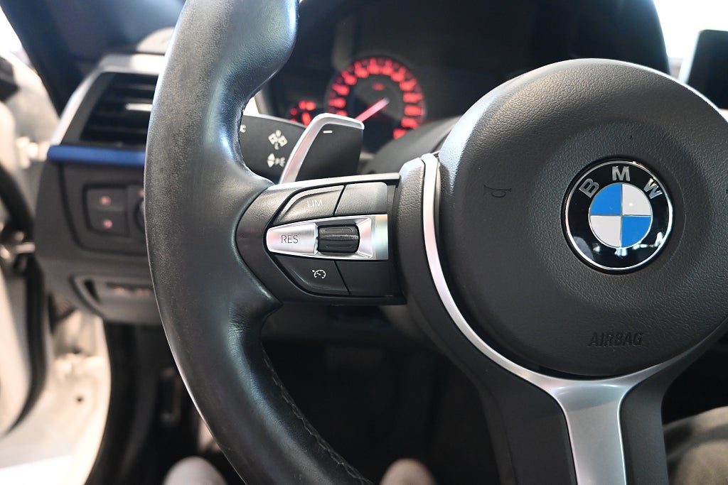 BMW 320D 2018 - miniatyr 18