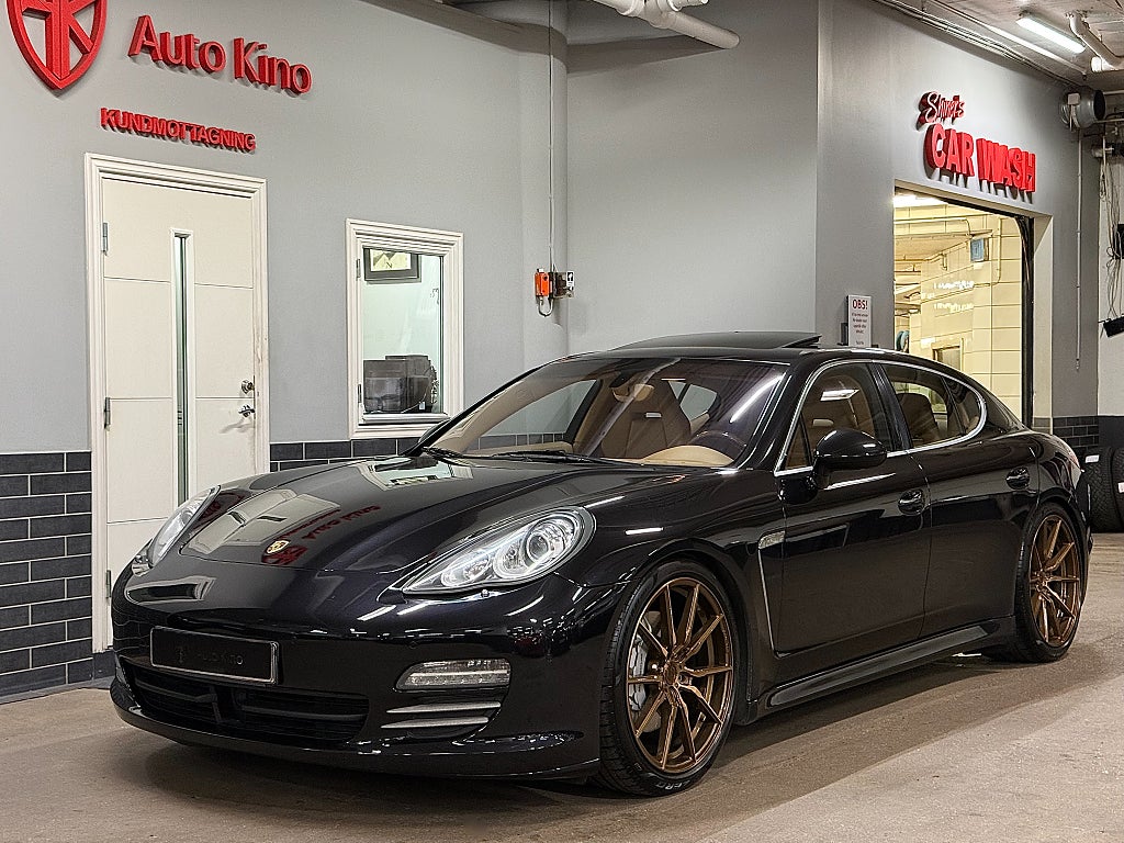 Porsche Panamera 4S PDK Sport Chrono Fullutrustad NY MOTOR