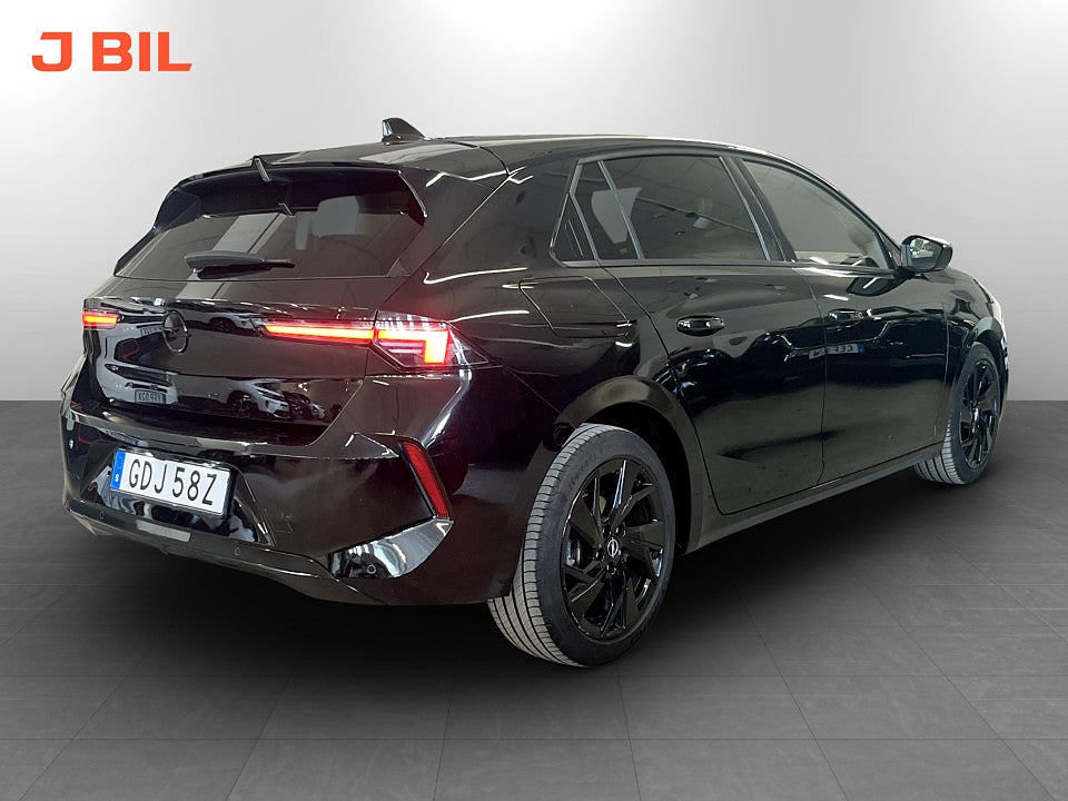 Bild på Opel Astra 5D GS-Line 1.2 PT 130hk Aut P-SENSORER CARPLAY