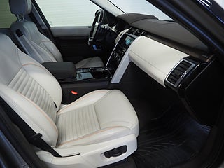 SUV Land Rover Discovery 14 av 31