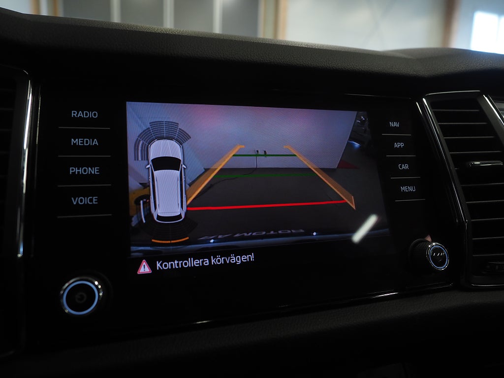 Skoda Kodiaq 2.0 TSI 4x4 180 Businessline Kamera Drag P-Värm Canton 2018