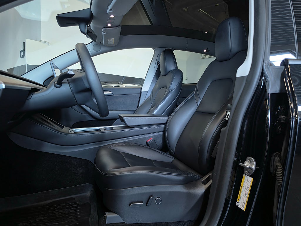 Tesla Model Y Performance 534hk AWD / Autopilot / Momsbil