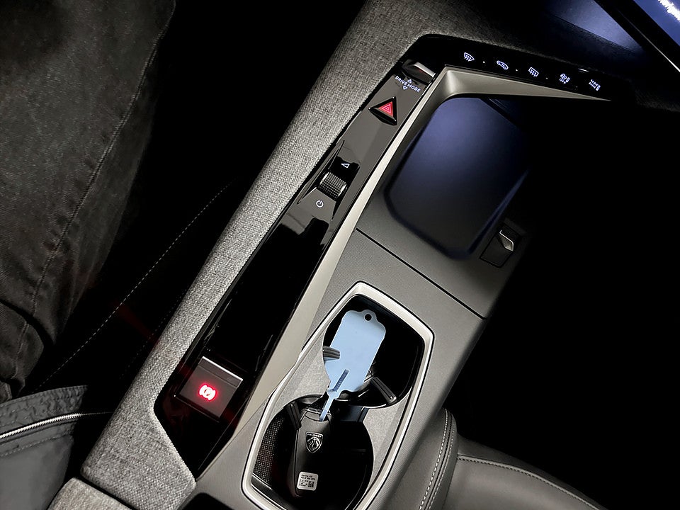 Bild på Peugeot 5008 GT Hybrid 145hk Aut PL 24 MÅN