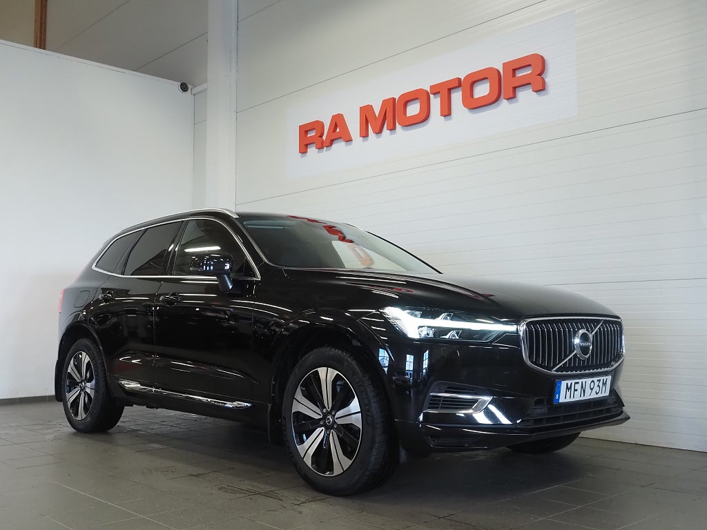 Volvo XC60 Recharge T6 AWD Inscription Pano Drag VOC Kamera Läder 2021