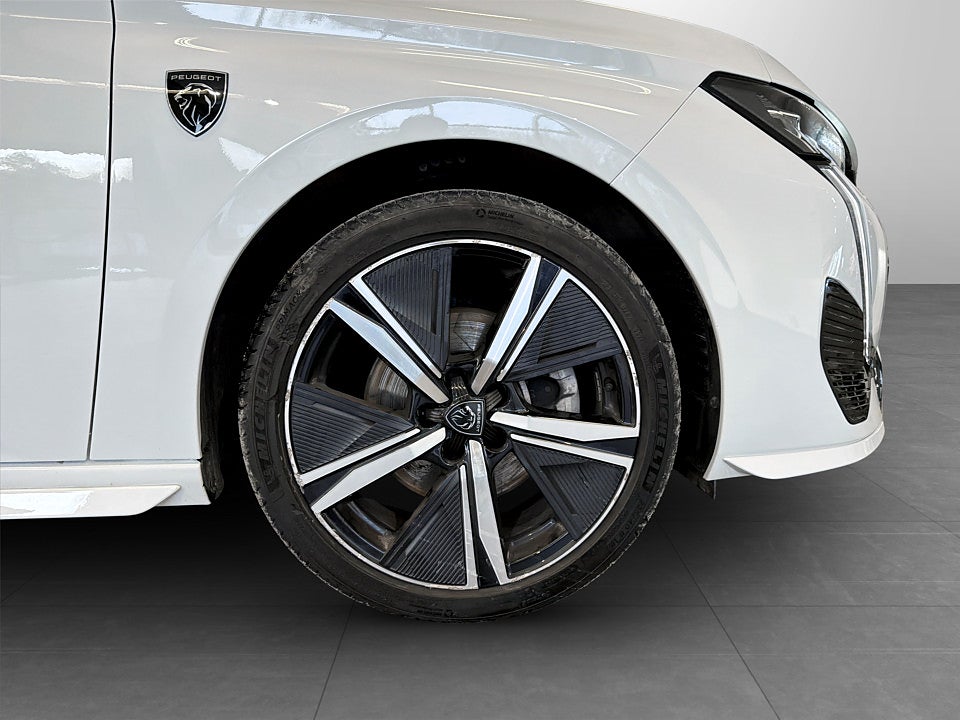 Bild på Peugeot 308 SW GT 1.2 PT 130hk Aut B-KAMERA ELSTOL CARPLAY
