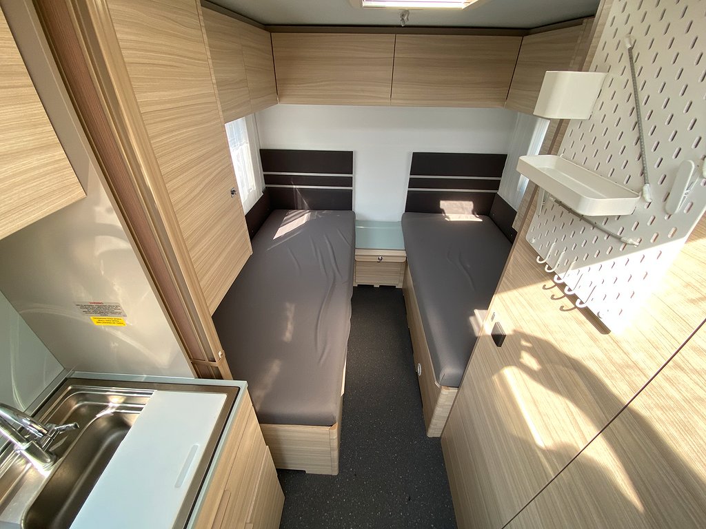 Adria Altea 502 UL / Långbädd / EL-patron / Golvvärme/1500kg - Adria