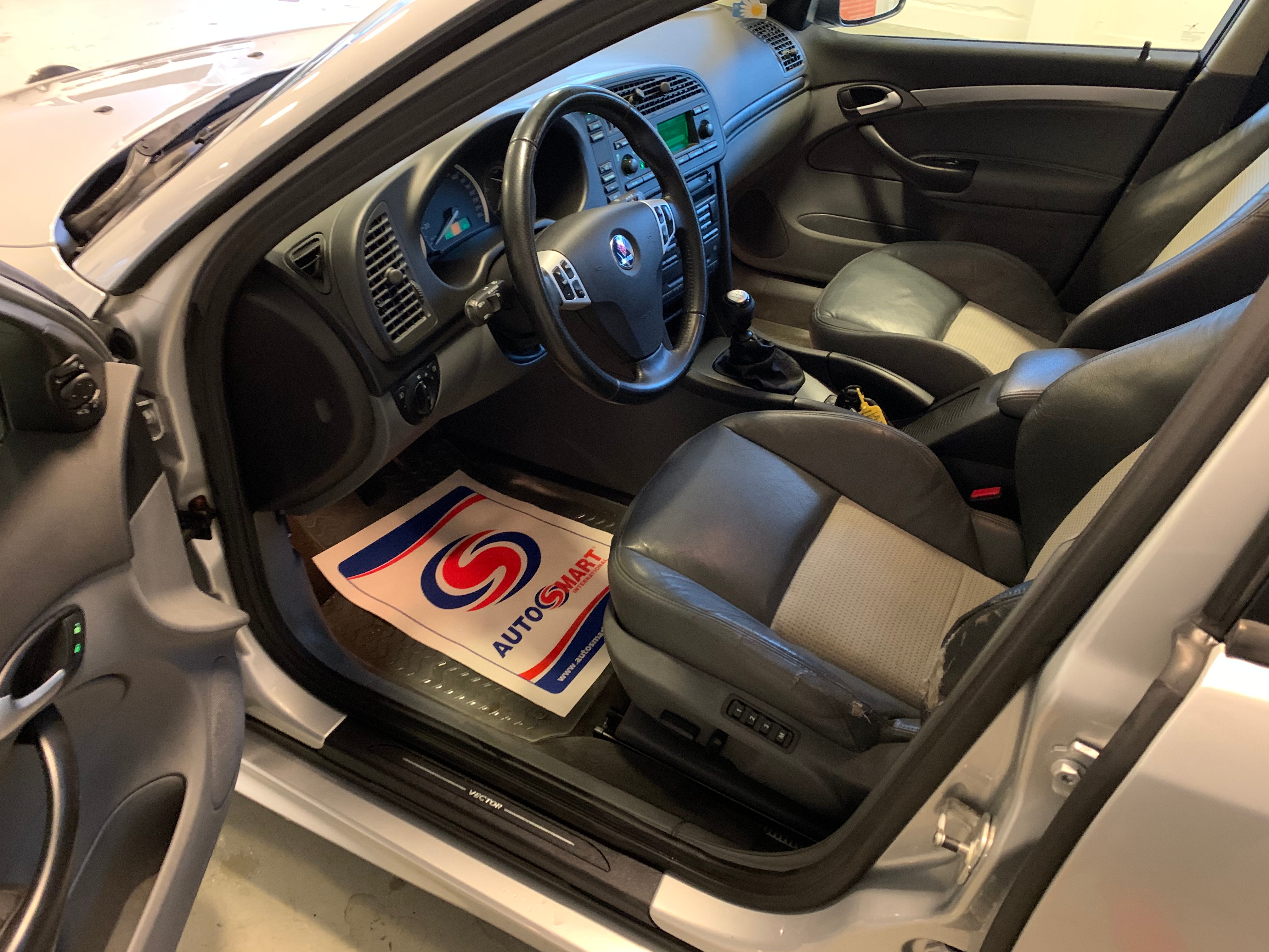 Saab 9-3 SportCombi 2.0 T Vector 210hk 2006, bild 7/43